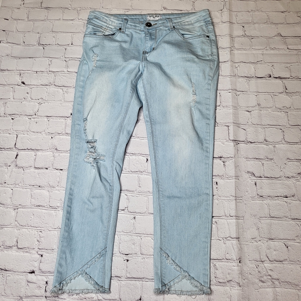 Gogo Jeans USA Light Wash Cropped Jeans - Size 7 - Distressed - Split Ankle